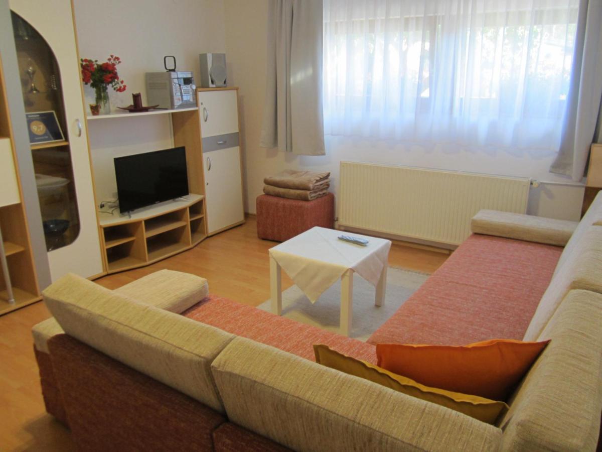 אוסילק Apartman Tim מראה חיצוני תמונה