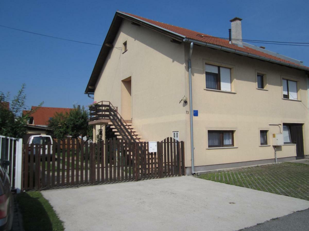 אוסילק Apartman Tim מראה חיצוני תמונה
