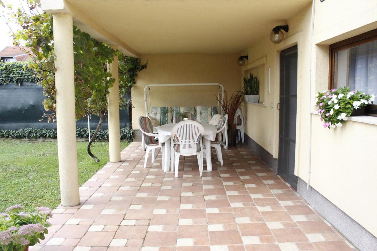 אוסילק Apartman Tim מראה חיצוני תמונה